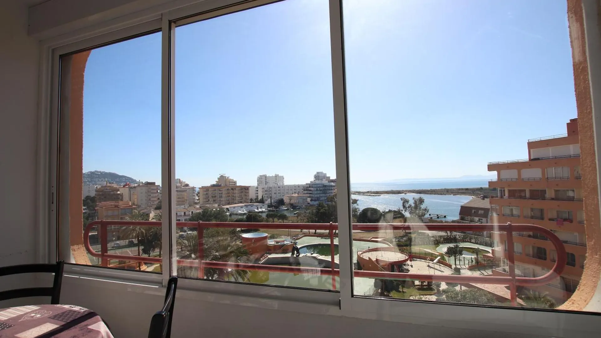 Studios Tramuntana 42 Isla De Rosas Apartment